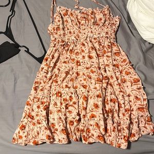 Size M - floral mini dress